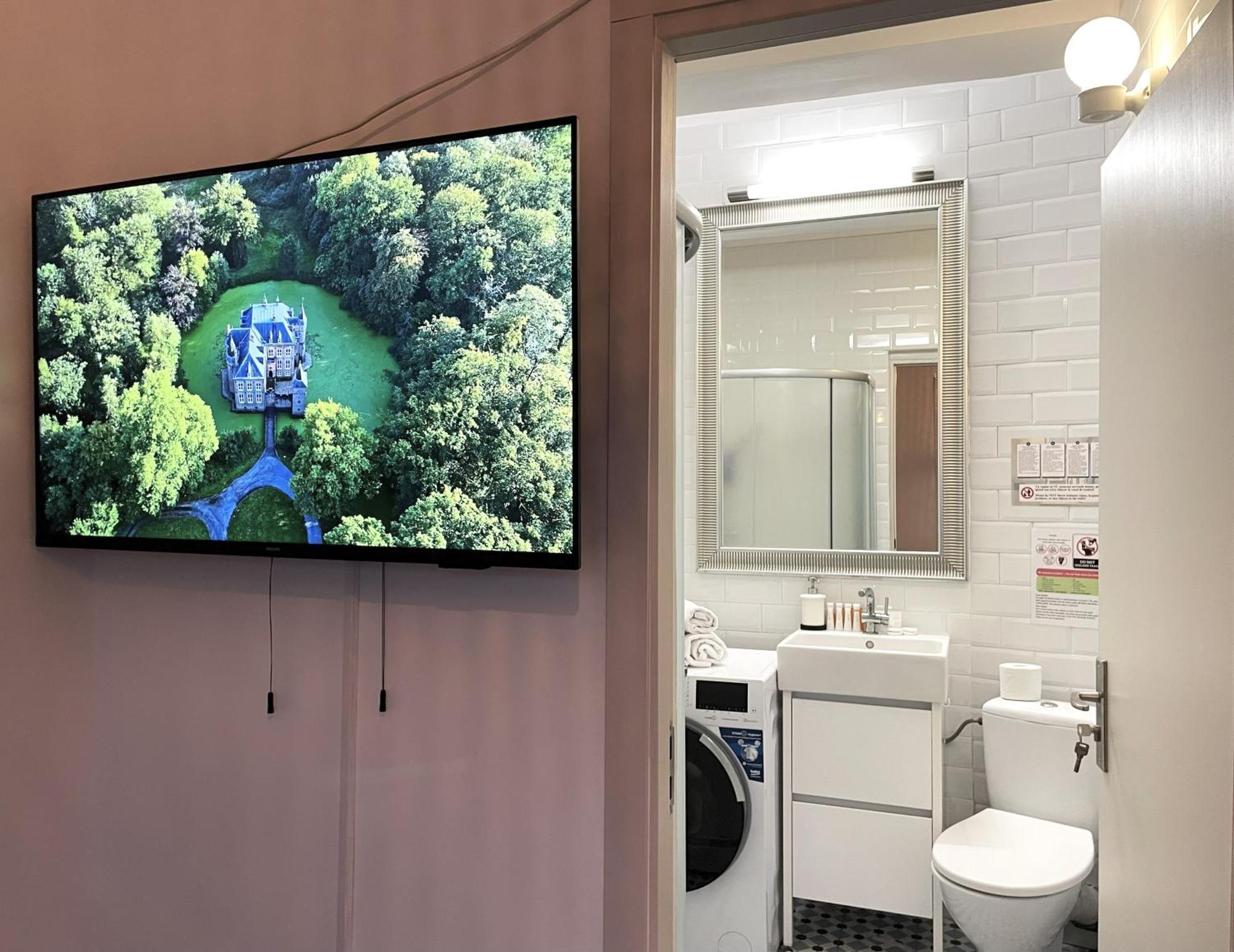 Rooftop Studio In The Heart Of Bucharest W Netflix ภายนอก รูปภาพ